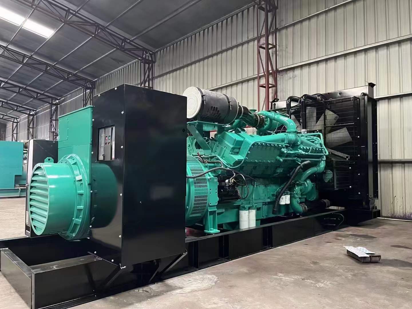 义马如何降低 800kW 柴油发电机输出电流的波动？